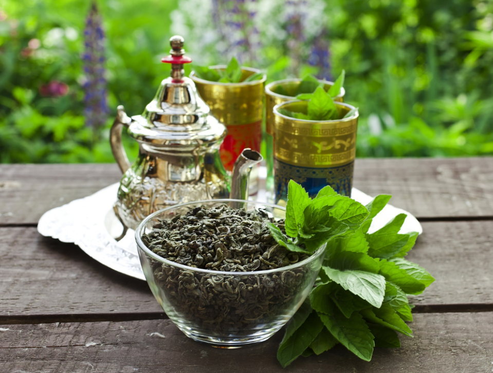 moroccan mint tea with fresh mint